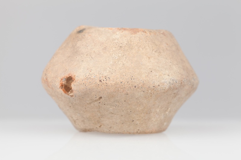 Gliniany, dwustożkowaty przęślik