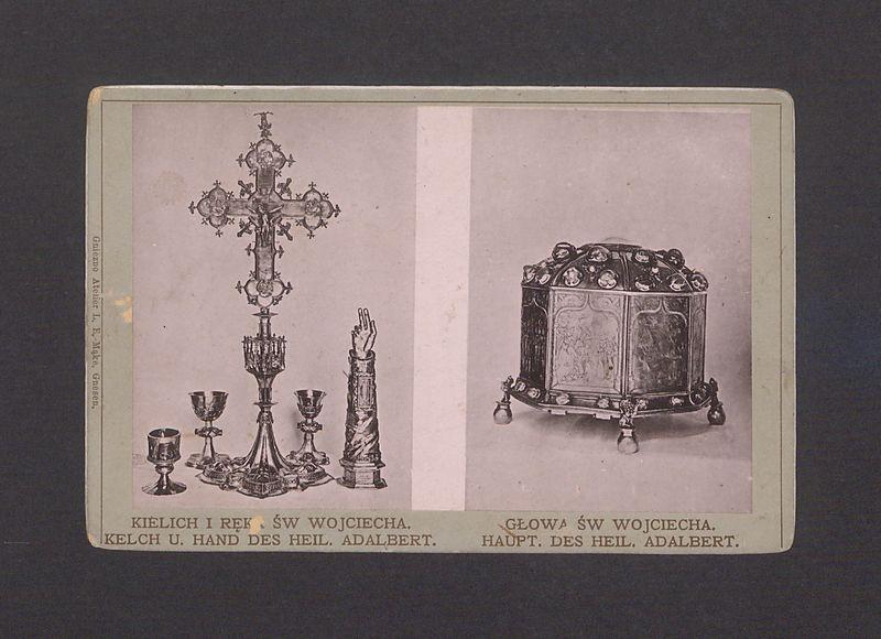 Kielich, ręka i relikwiarz św. Wojciecha.