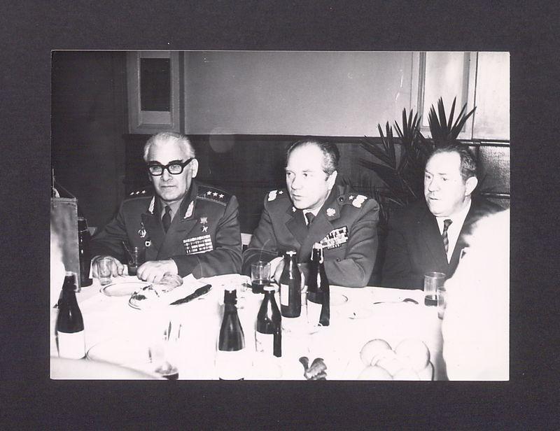 Wizyta żołnierzy radzieckich. Komitet Miejski PZPR.