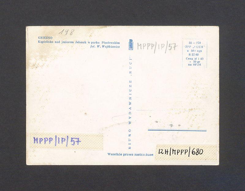 Kąpielisko nad jeziorem Jelonek w Parku Piastowskim.