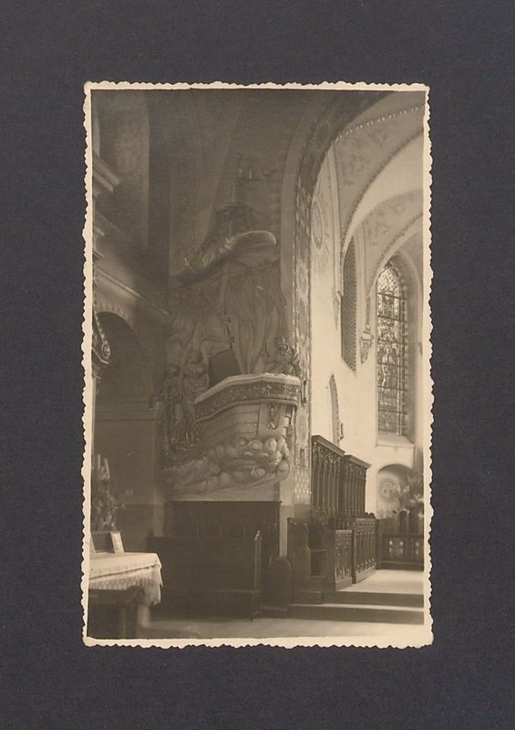 Kościół pw. Św. Trójcy, ambona w kształcie łodzi rybackiej.