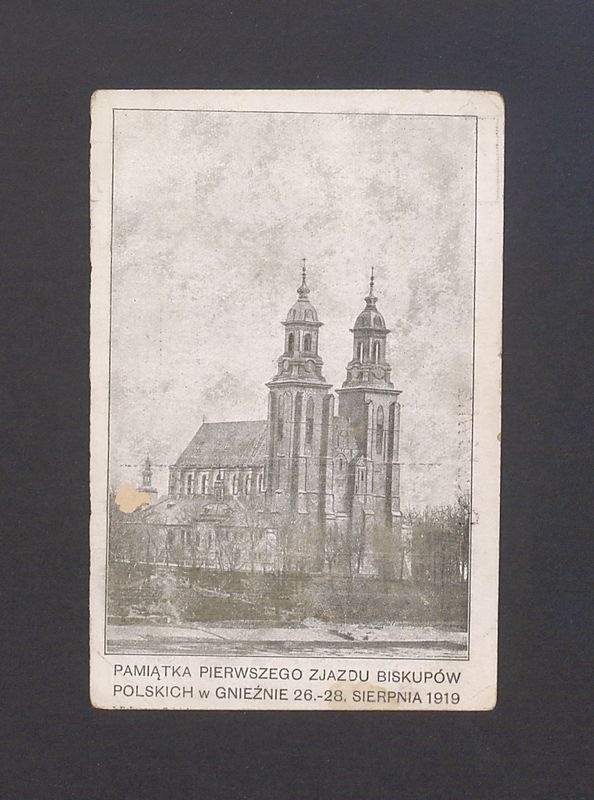 Katedra. Pamiątka Pierwszego Zjazdu Biskupów Polskich w Gnieźnie 26-28 sierpnia 1919 roku.