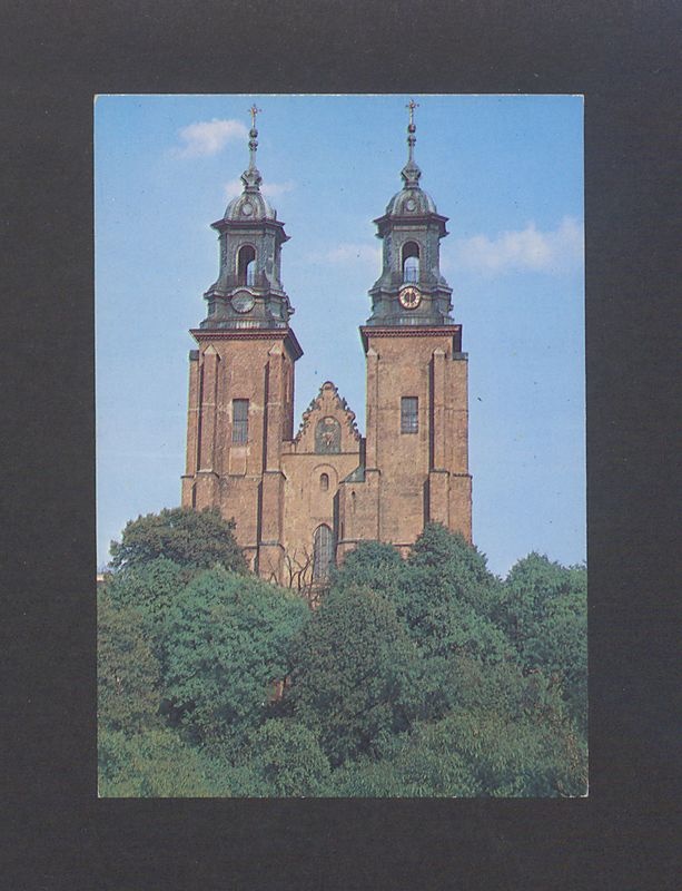 Wieże gnieźnieńskiej katedry.