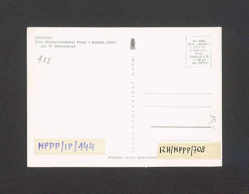 Klub Międzynarodowej Prasy i Książki "Ruch" na ul. Chrobrego.