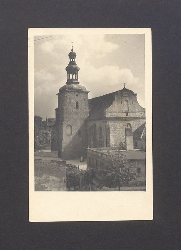 Kościół pw. Św. Trójcy, ambona w kształcie łodzi rybackiej.