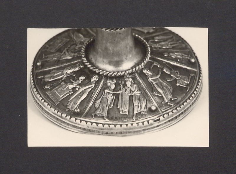 Stopa trzemeszeńskiego kielicha.