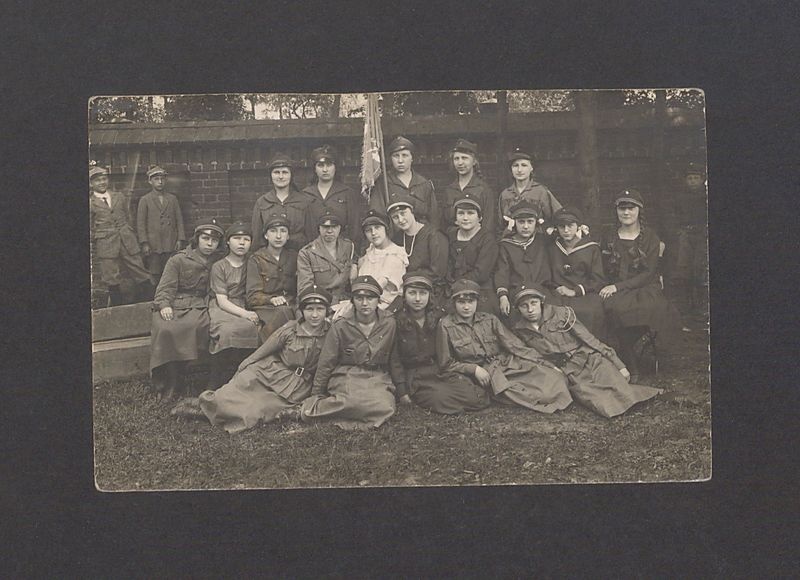 Gnieźnieńskie harcerki.