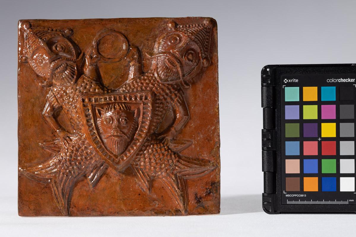 Kafel z motywem hybryd