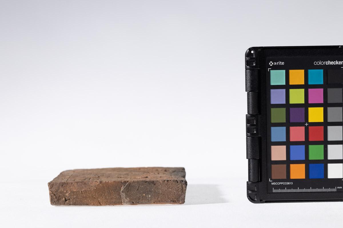 Płytka z wyobrażeniem gryfa