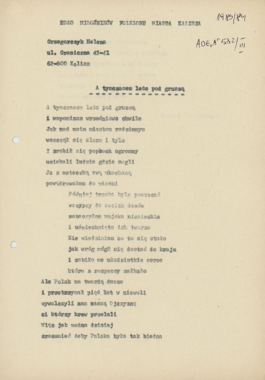 A tymczasem leżę pod gruszą