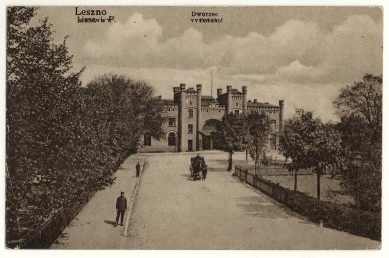 Dworzec kolejowy w Lesznie