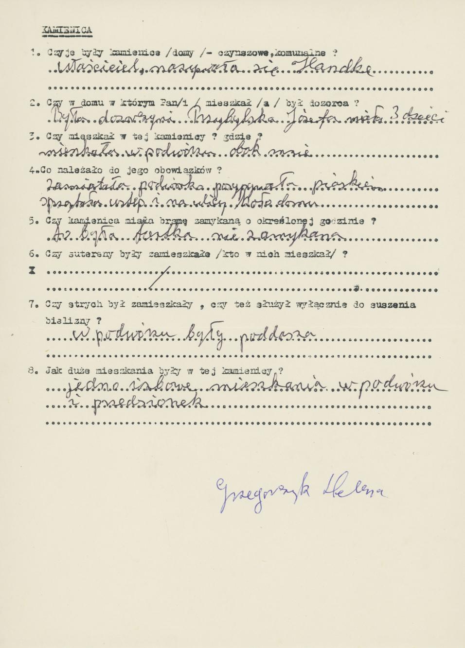 Ulica, podwórko, kamienica