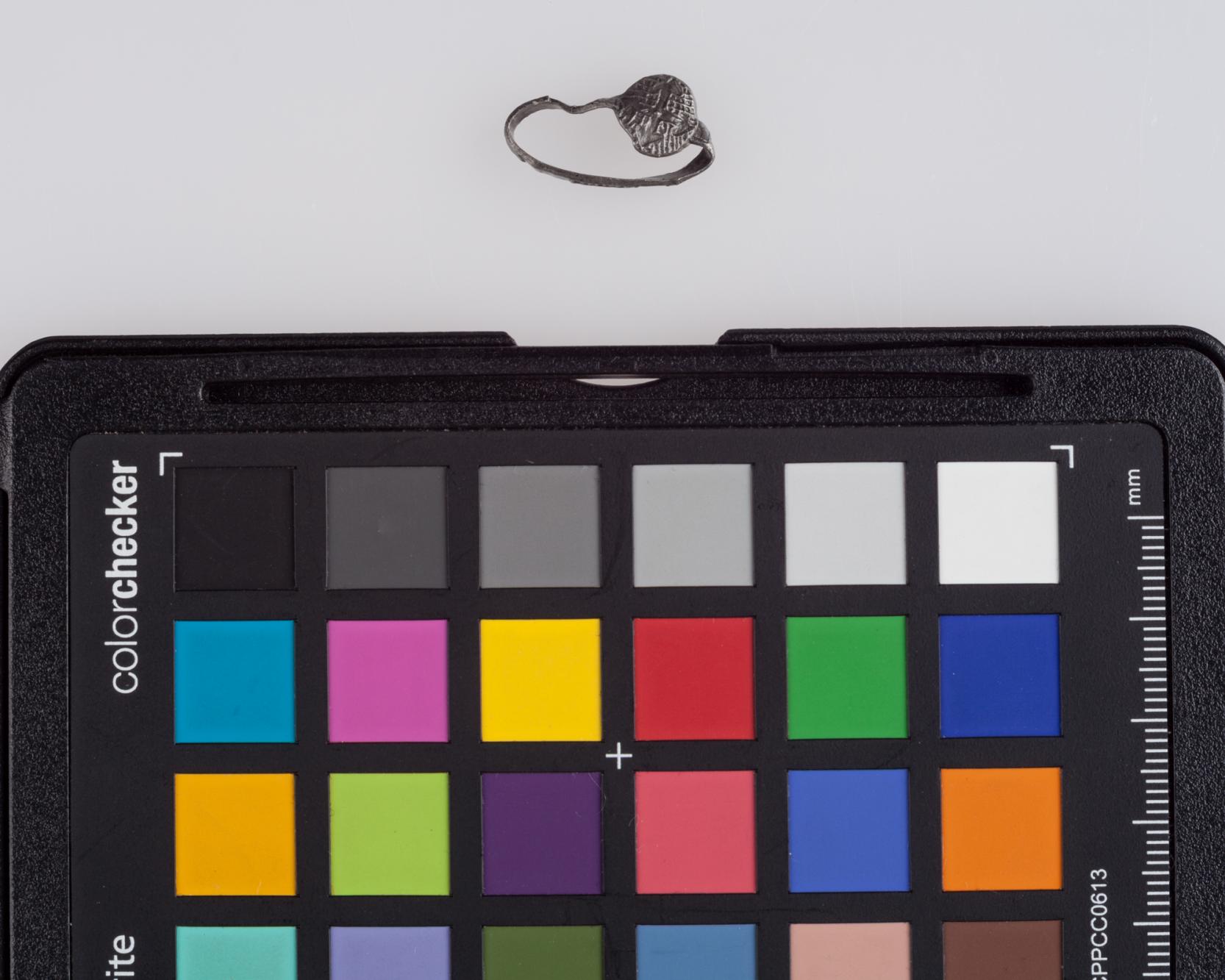 Pierścionek z krzyżem