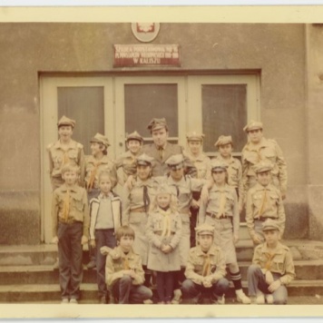 Grupa harcerzy z 16. szczepu hufca kaliskiego