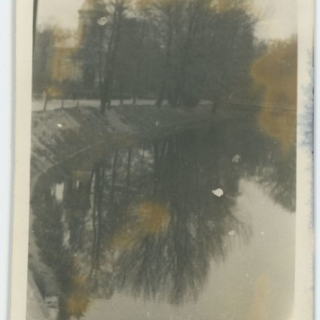 Fragment kanału Babinka i cerkiew św. Piotra i Pawła