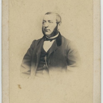 Portret Emanuela Kary