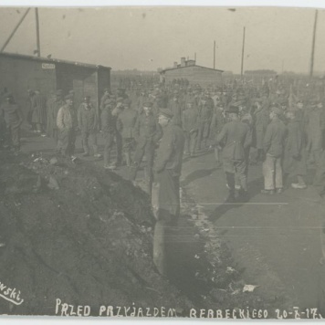 "Przed przyjazdem [płka Leona] Berbeckiego". Obóz jeniecki w Szczypiornie