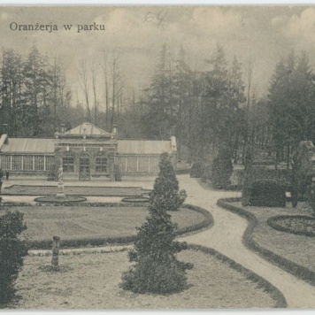 Oranżeria w parku miejskim w Kaliszu