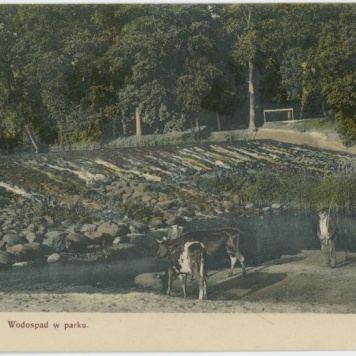 Wodospad w parku, Kalisz