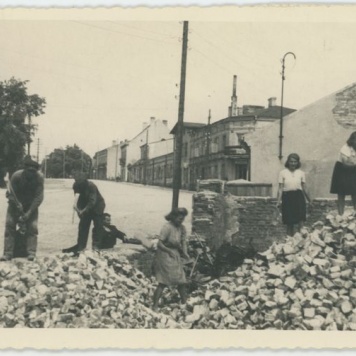 Rozbiórka domu przy ulicy Warszawskiej w Kaliszu