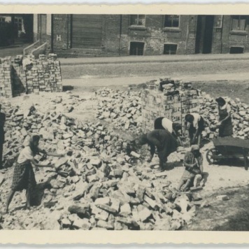 Rozbiórka domu przy ulicy Garncarskiej w Kaliszu