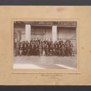 Na pamiątkę wspólnego zwiedzania nowej Elektrowni Miejskiej w Piwonicach w dniu 5 września 1932 roku, Prezydent miasta Kalisza.