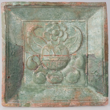 Kafel z ornamentem kwiatowym