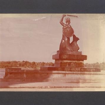 Przyjechałam na tydzień do W-wy [...]