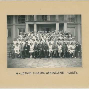 Uczennice Medycznego Studium Zawodowego wydziału Pielęgniarstwa w Kaliszu