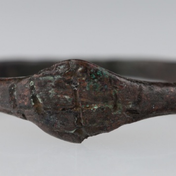 Pierścionek brązowy