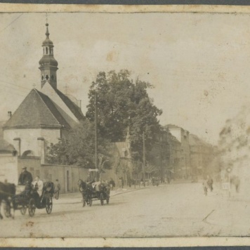 Widok na kościół sióstr Nazaretanek