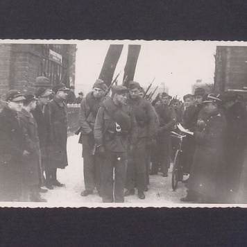 17 rocznica powstania wielkopolskiego w Gnieźnie. Start grupy zawodników Towarzystwa Gimnastycznego „Sokół” w corocznym rajdzie.