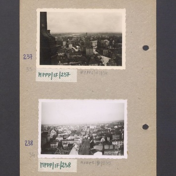 Widok na miasto z wieży katedry  wzdłuż ulicy Tumskiej, poprzez Rynek i ul. Chrobrego.