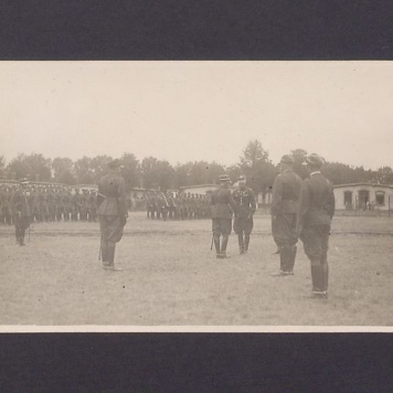 Święto pułkowe w Gnieźnie. Raport wojskowy.