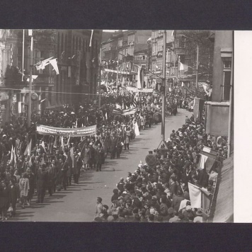 Obchody 1 Maja 1970 r. Pochód.