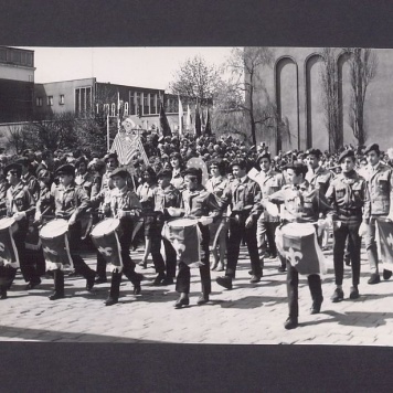 1 Maja 1972 r. w Gnieźnie. Ul. Chrobrego.