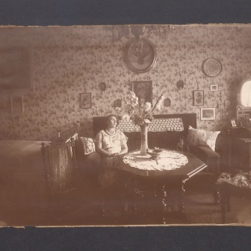 Salon Marii i Józefa Przybyszewskich przy ul. Farnej 3.