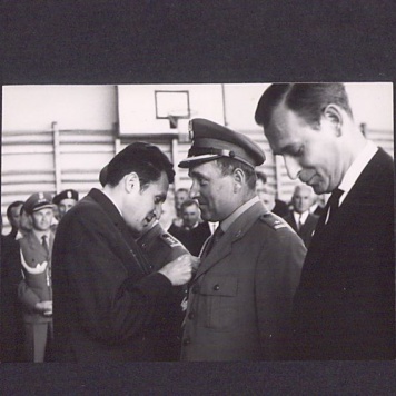 25-lecie Polskiej Rzeczypospolitej Ludowej. Odznaczanie zasłużonych dla PRL.