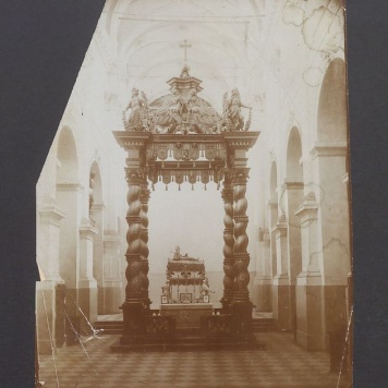 Konfesja św. Wojciecha w katedrze.