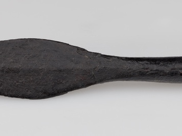 Grot włóczni z tulejką