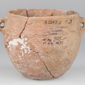 Garnek jajowaty z dwoma uchami 