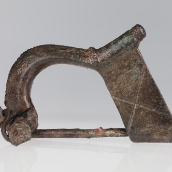 Zapinka dwudzielna z wysoką pochewką