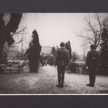Wizyta żołnierzy radzieckich. Cmentarz św. Piotra.