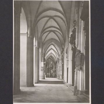 Nawa południowa w katedrze.