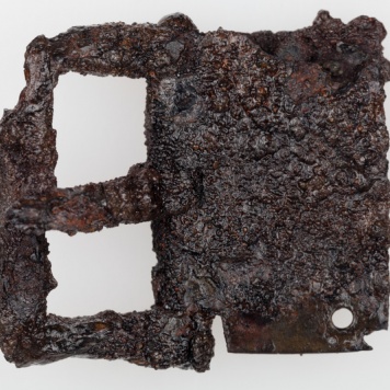 Sprzączka żelazna, prostokątna z jednym kolcem