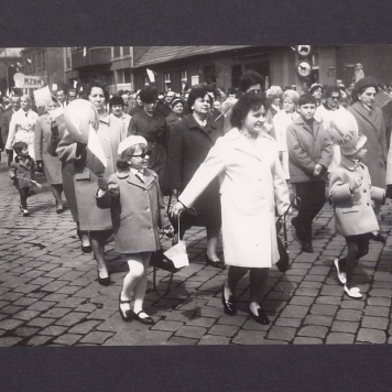 Obchody 1 Maja 1970 r. Pochód.