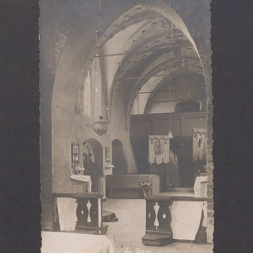 Ołtarz w kościele pw. św. Jana.