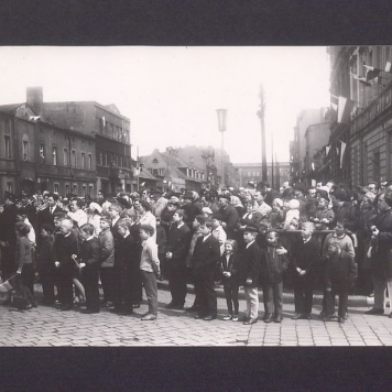 Obchody 1 Maja 1970 r. Uczestnicy pochodu.