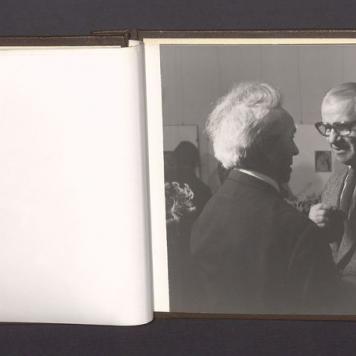 Album pamiątkowy z obrazujący uroczystość z okazji 80-lecia urodzin T. Kulisiewicza, cz. 2