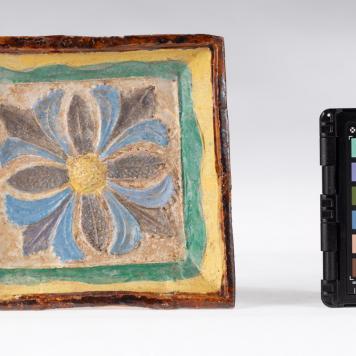 Kafel z rozetą kwiatową